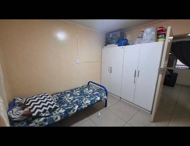 3 BEDROOM FREEHOLD FOR SALE IN WOODLANDS